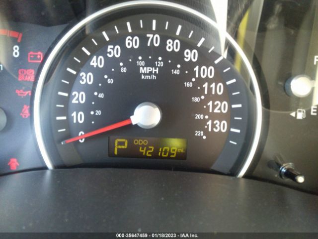 KNDMG4C76E6589833 KIA SEDONA LX