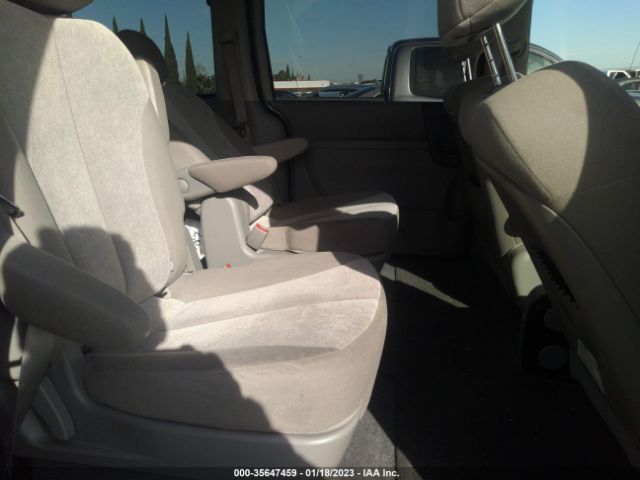 KNDMG4C76E6589833 KIA SEDONA LX