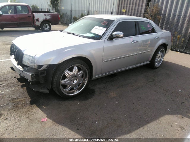 Chrysler 300 Touring 2010 2C3CA4CD1AH328979 Image 2