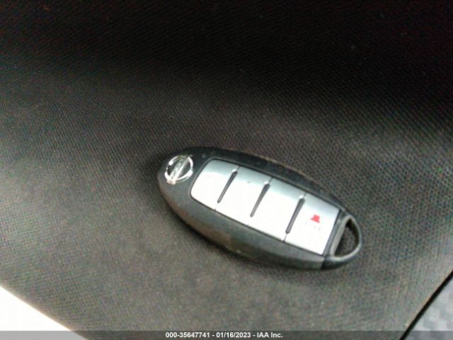 3N1CN8EV3ML847639 Nissan VERSA SV