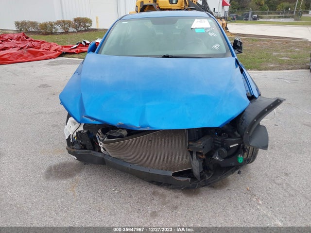 2017 HYUNDAI ELANTRA SE VIN: 5NPD84LF7HH079411