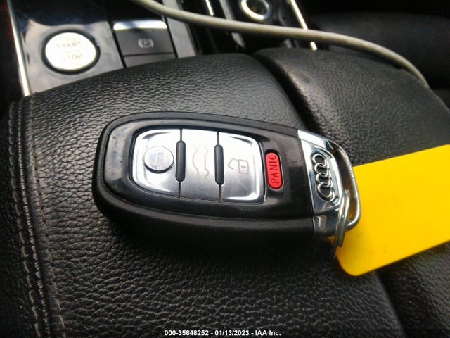2014 Audi A8, VIN: WAURGAFD8EN011581