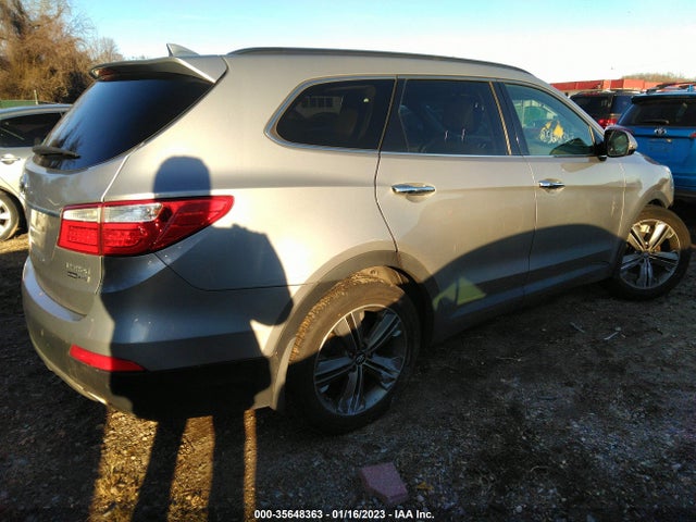 2015 Hyundai Santa Fe, VIN: KM8SRDHF9FU104935