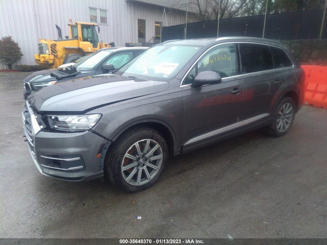 Audi Q7 2018 WA1LAAF73JD049010 Image 2
