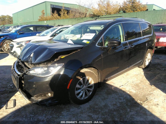 Chrysler Pacifica Touring L 2018 2C4RC1BG7JR354443 Image 2