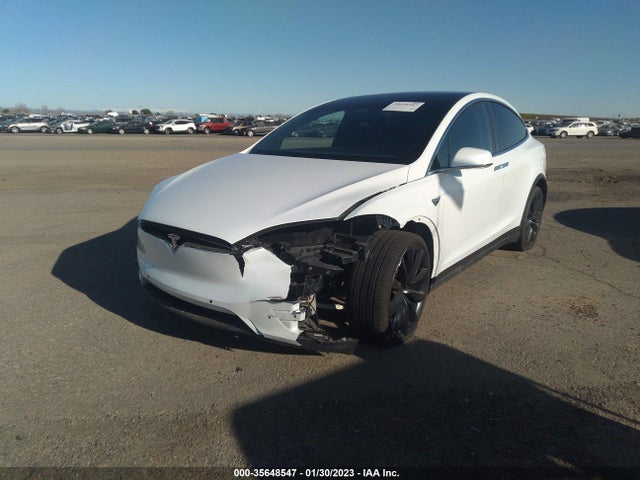 2021 Tesla Model X, VIN: 5YJXCBE24MF320652