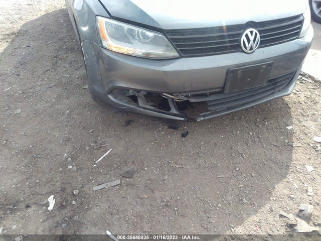 3VWD07AJ9EM396965 Volkswagen Jetta Sedan Se