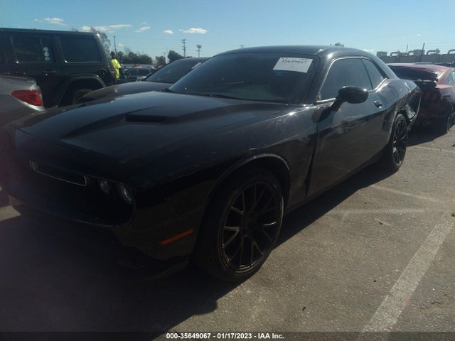 Dodge Challenger Sxt 2018 2C3CDZAG0JH302875 Image 2