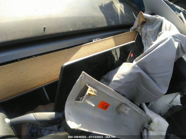 5YJ3E1EB0JF115988 Tesla Model 3 Performance/long Range