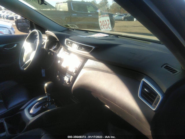 2015 NISSAN ROGUE SL VIN: 5N1AT2MV0FC829232