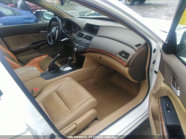 2009 HONDA ACCORD SDN EX-L VIN: 1HGCP36849A047953