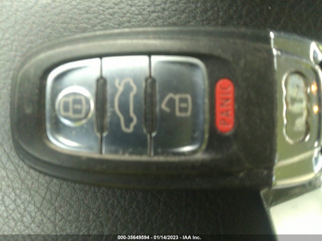 2015 Audi A4, VIN: WAUAFAFL5FA075142