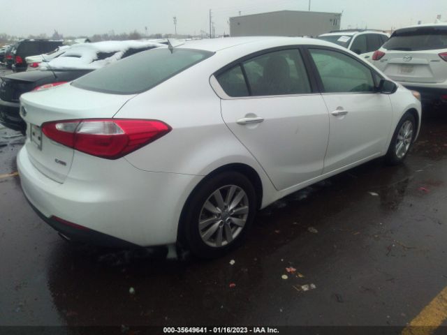 KNAFX4A8XE5055662 KIA FORTE EX