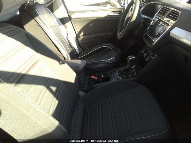2022 Volkswagen Tiguan, VIN: 3VV1B7AX6NM060051