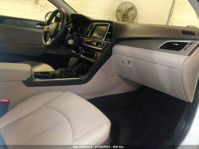 2018 Hyundai Sonata, VIN: 5NPE24AF2JH689781