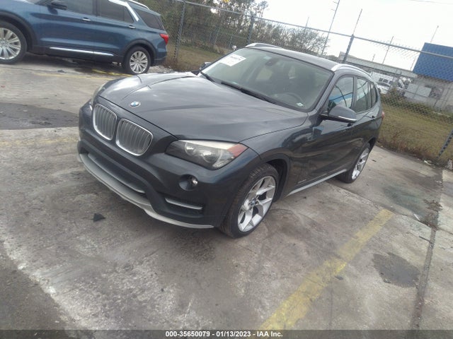2015 BMW X1, VIN: WBAVM1C55FV315697