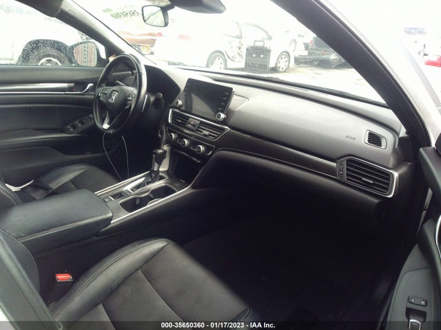 2018 Honda Accord, VIN: 1HGCV1F31JA102121