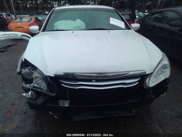 Chrysler 200 LX 2014 1C3CCBAB4EN213046 Image 6