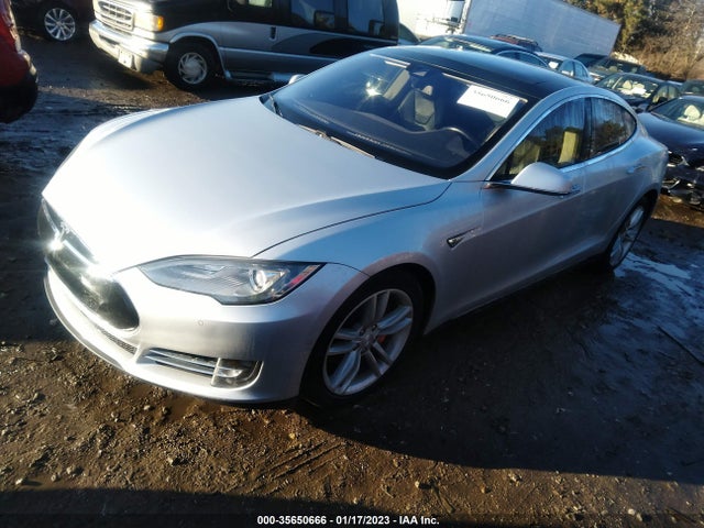 Tesla Model S 85d/p85d/90d/p90d 2015 5YJSA1E4XFF114864 Image 2