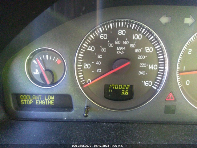Volvo V70 2004 YV1SW59V242356277 Image 8