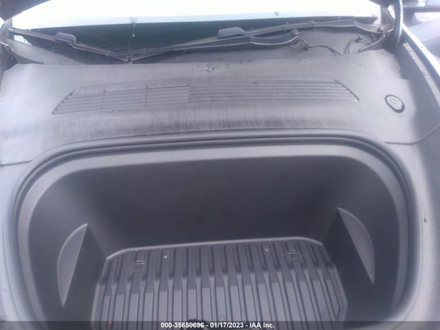 5YJYGDEF9LF018232 Tesla Model Y Long Range/performance