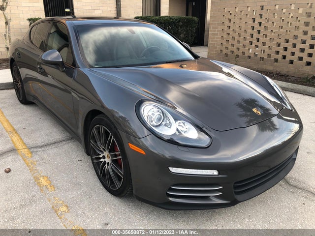 2016 Porsche Panamera, VIN: WP0AA2A73GL003637