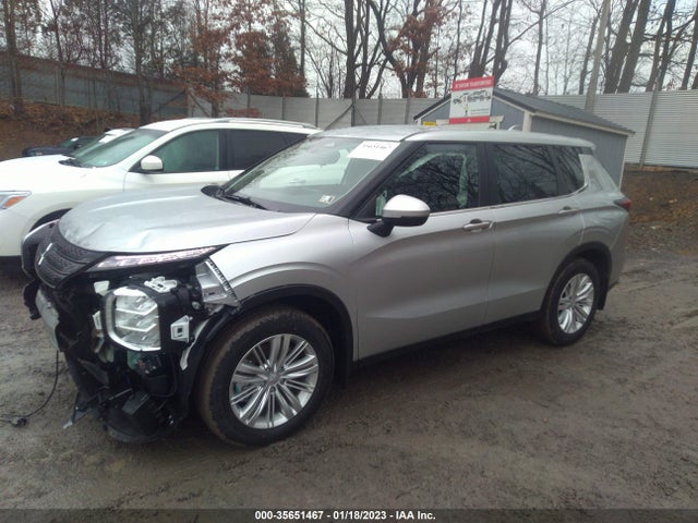 JA4J4TA82PZ015128 Mitsubishi Outlander Es
