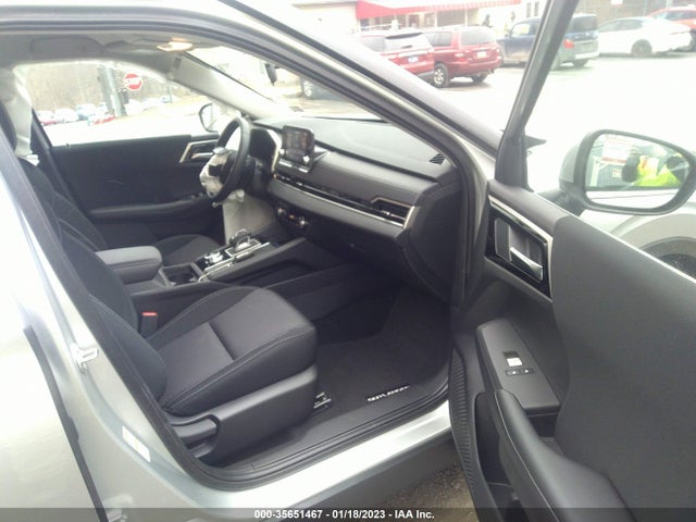 JA4J4TA82PZ015128 Mitsubishi Outlander Es