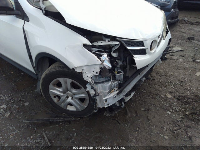 2015 Toyota RAV4, VIN: JTMBFREV1FJ047699