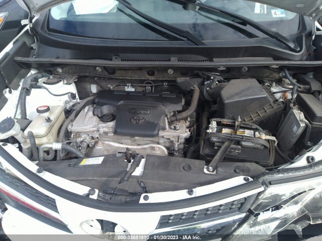 2015 Toyota RAV4, VIN: JTMBFREV1FJ047699