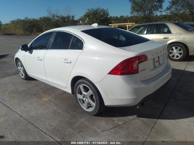 Volvo S60 T5 2012 YV1622FS8C2137277 Image 4