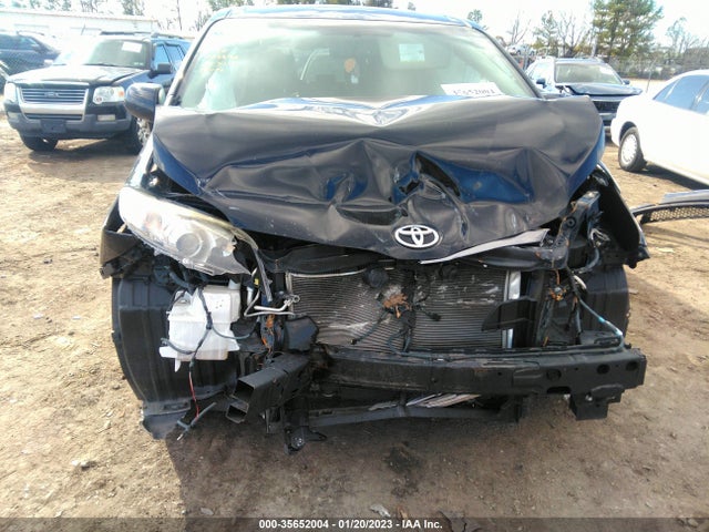 2016 Toyota Sienna, VIN: 5TDYK3DC4GS743092
