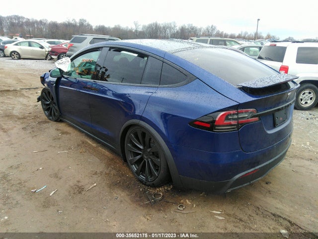 2023 Tesla Model X, VIN: 7SAXCBE67PF372982