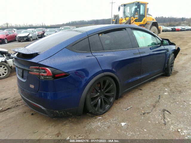2023 Tesla Model X, VIN: 7SAXCBE67PF372982