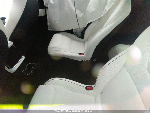 2023 Tesla Model X, VIN: 7SAXCBE67PF372982