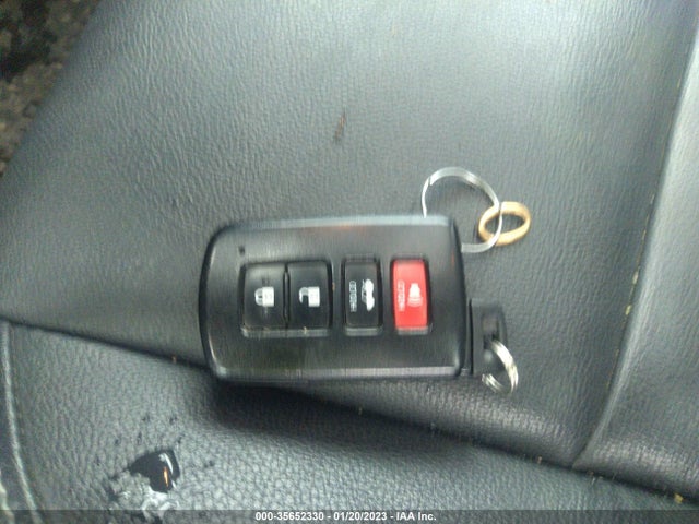 Toyota Corolla 2017 2T1BURHE9HC948688 Image 3