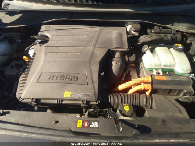 KNDCC3LC8H5037467 KIA NIRO EX