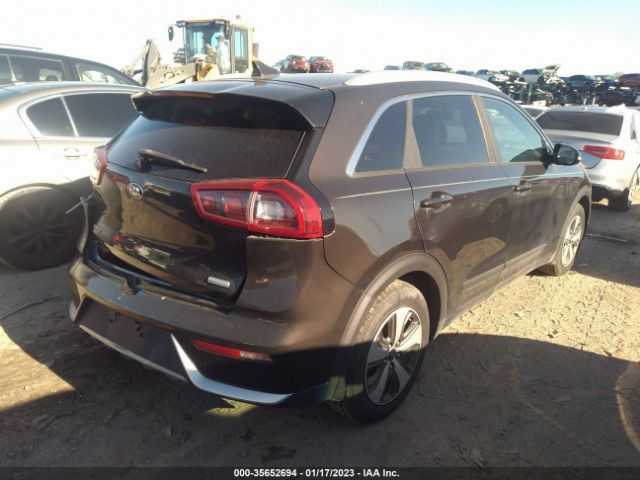 KNDCC3LC8H5037467 KIA NIRO EX