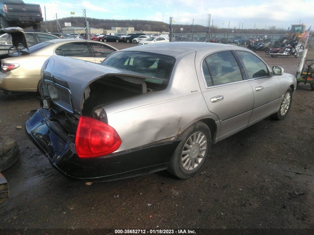 Lincoln Town Car Executive 2003 1LNHM81W23Y684821 Image 5