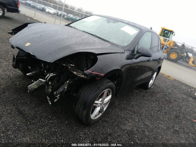 2018 Porsche Cayenne, VIN: WP1AA2A29JKA02430