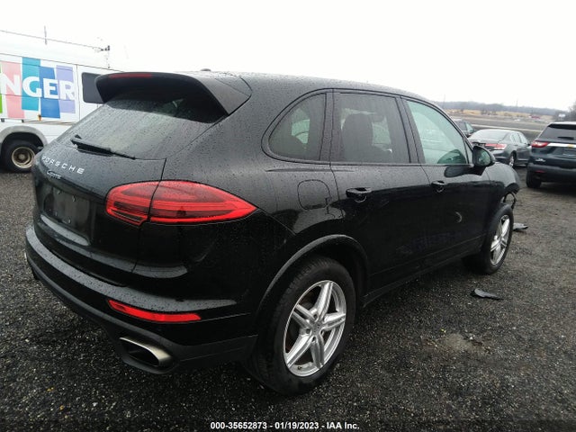 2018 Porsche Cayenne, VIN: WP1AA2A29JKA02430