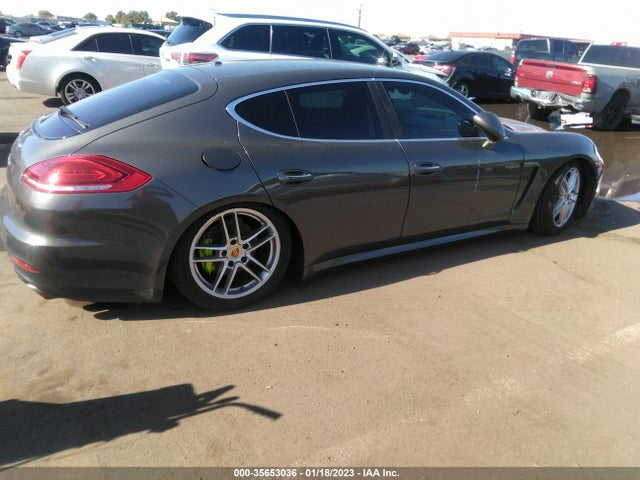 2016 Porsche Panamera, VIN: WP0AD2A78GL040769