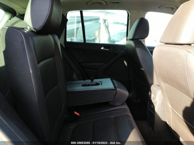 Volkswagen Tiguan 2017 WVGRV7AX2HW500274 Image 9