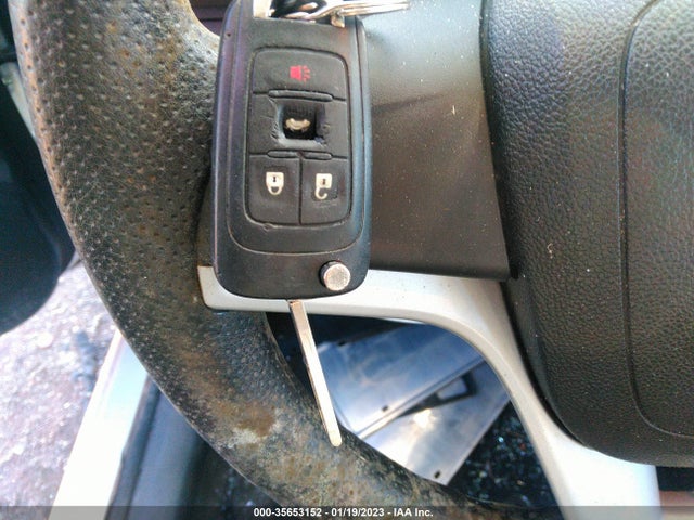 Chevrolet SONIC LS 2017 1G1JB5SH5H4160385 Image 3