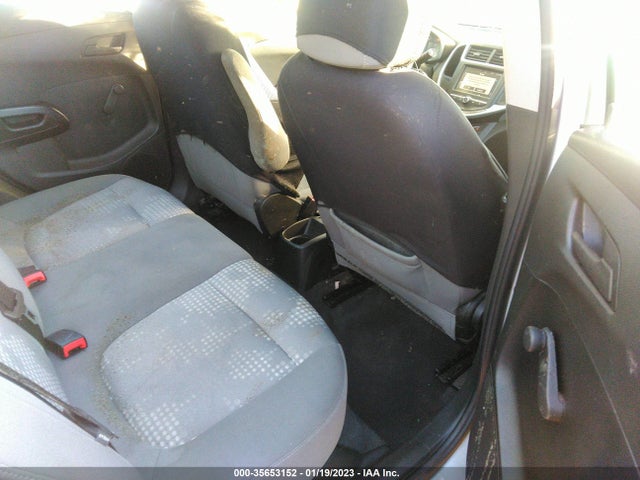 Chevrolet SONIC LS 2017 1G1JB5SH5H4160385 Image 9