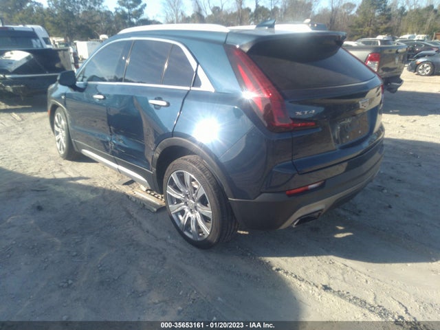 2019 CADILLAC XT4 1GYFZCR41KF202167 Photo 2
