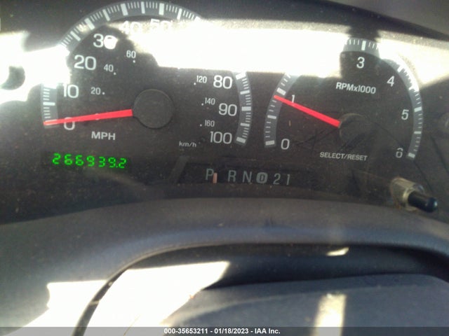 2002 FORD F-150 XLT/LARIAT/KING RANCH VIN: 1FTRW08L72KB82629