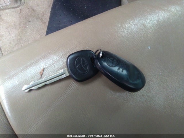 2010 TOYOTA HIGHLANDER SE VIN: 5TDKK3EH0AS012179