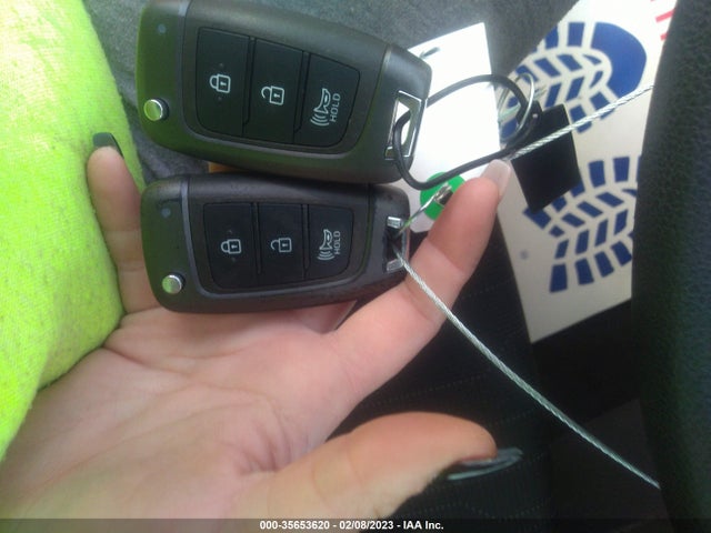35653620 :رقم المزاد ، KMHRB8A38MU125962 vin ، 2021 Hyundai Venue Se مزاد بيع