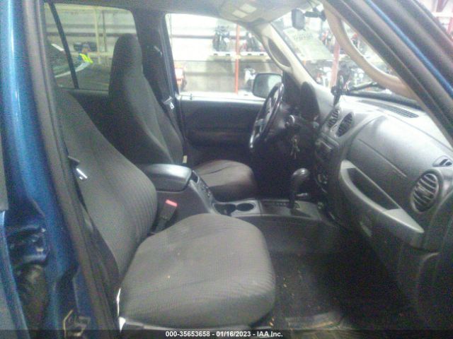 1J4GL48K94W324743 Jeep Liberty Sport